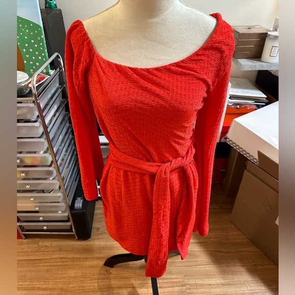 Privacy Please Red Dress cold shoulder - Picture 8 of 8